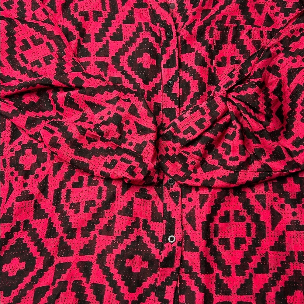 No Boundaries Geometric Pink and Black Blouse - Picture 3 of 9